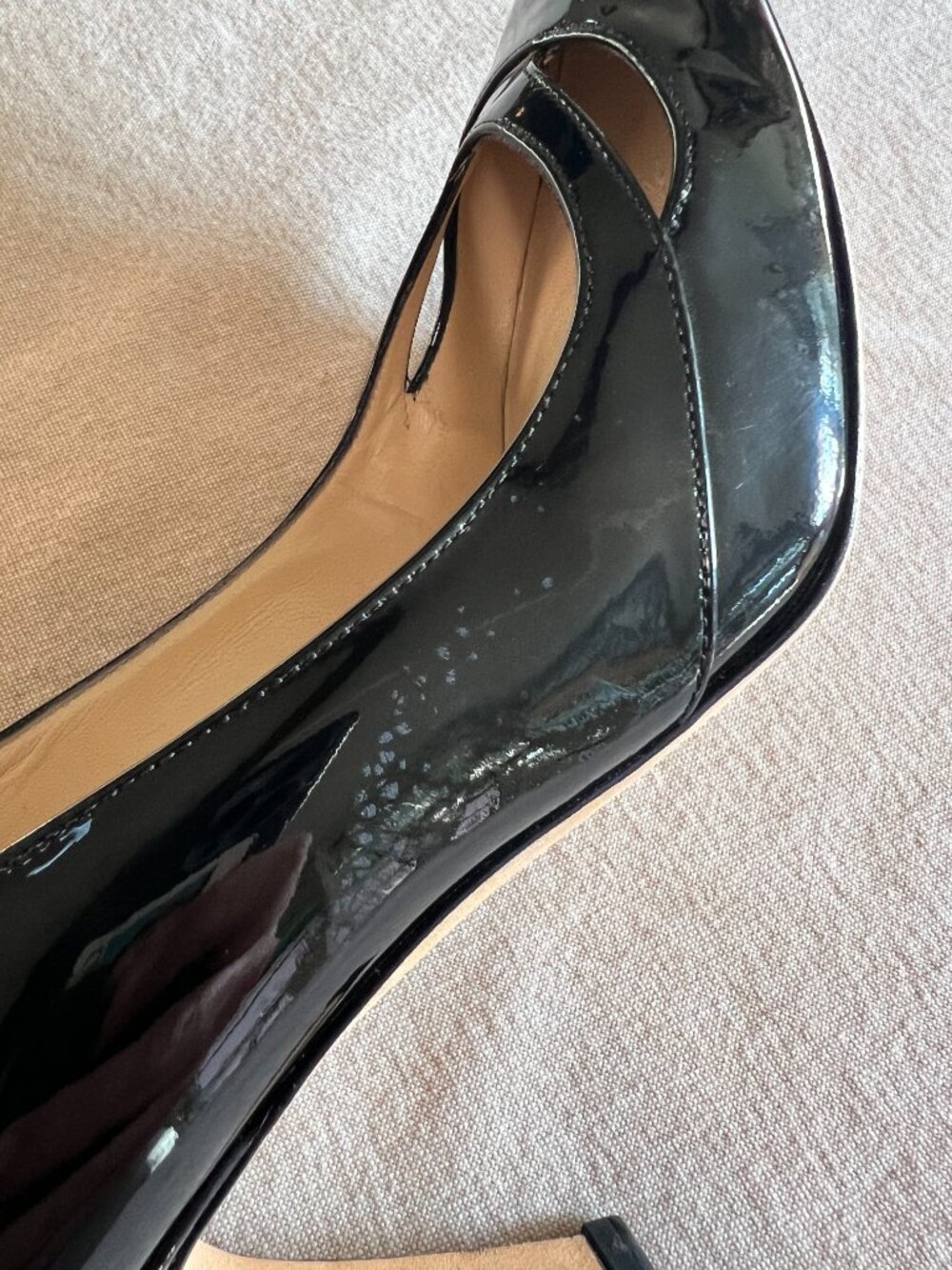Jimmy Choo Black Patent Leather Pointed Toe Pumps Size 39 Made in Italy - Picture 8 of 9